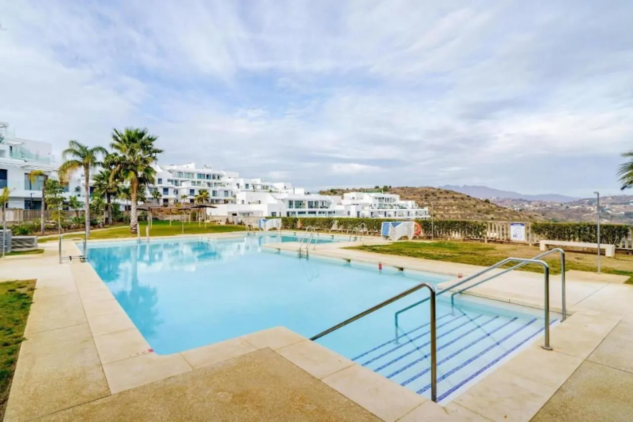 Stunning 2 Bed, 2 Bath Getaway Apartment La Cala De Mijas